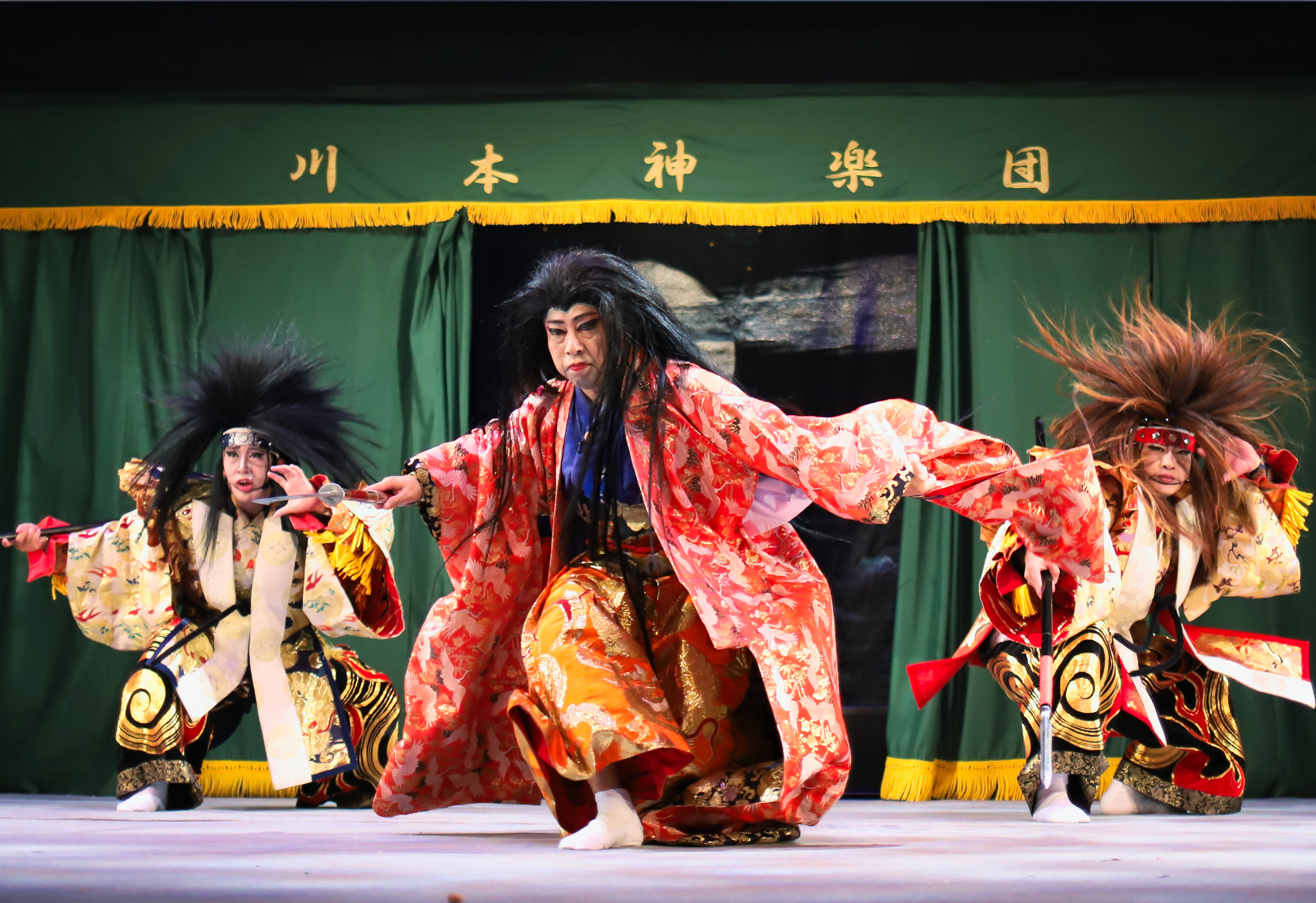 川本神楽団(島根県)